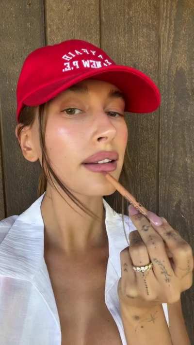 lip glam up