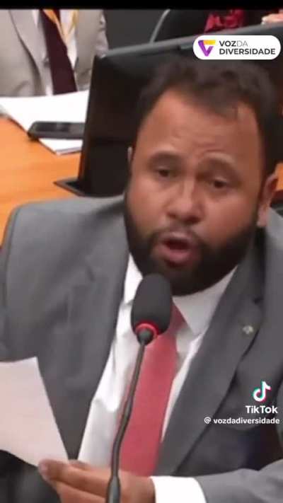 Pastor Henrique Vieira sobre a lei contra o casamento homoafetivo