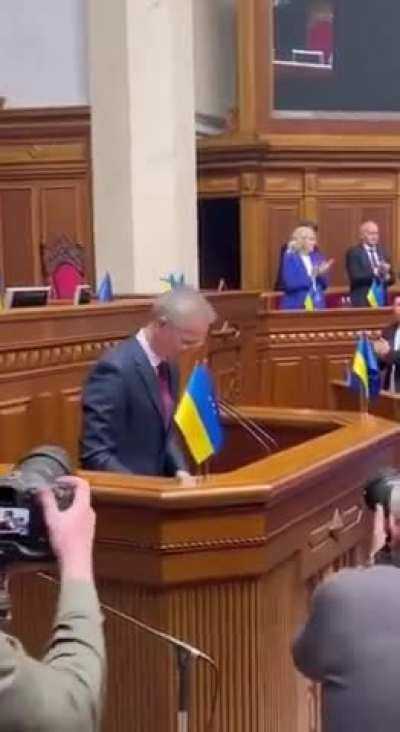 Stoltenburg makes unannounced visit to Kiev says arms flows to Ukraine will increase.... 