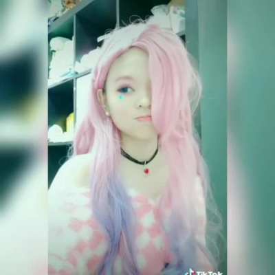 [self] LittleeLeaf as Seraphine from LOL &hearts;️