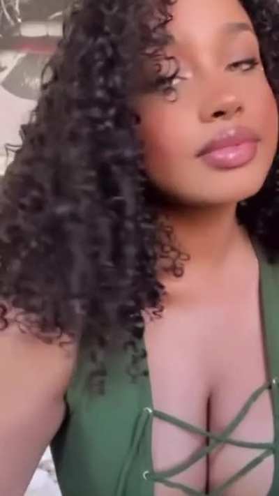 Corie Rayvon