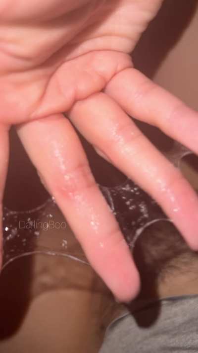 I don&rsquo;t think I&rsquo;ve shown you guys my grool dangling off my fingers like this ;)