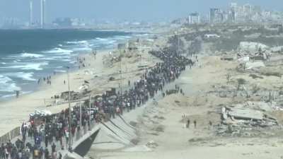 Gaza ceasefire: Palestinians return to their homes after two years of war