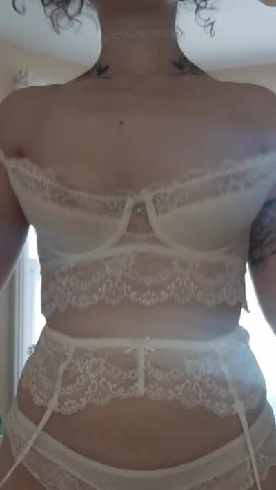 Titty drop but in slow motion (;