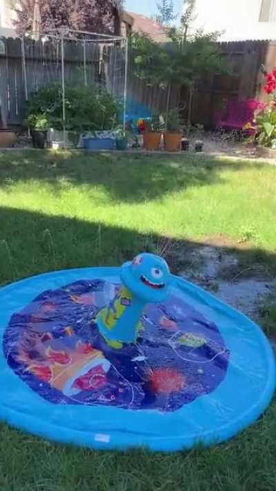 Kid&rsquo;s toy looks inappropriate 🍆 💦