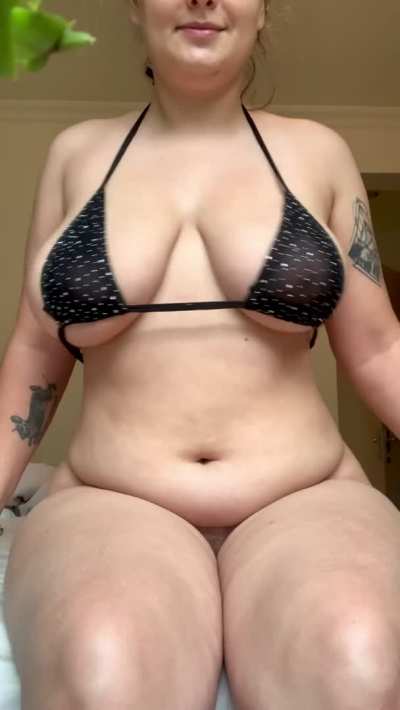 Do you like my sparkly bikini top? :P