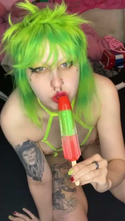 It&rsquo;s such a hot day it&rsquo;s a perfect time for a popsicle