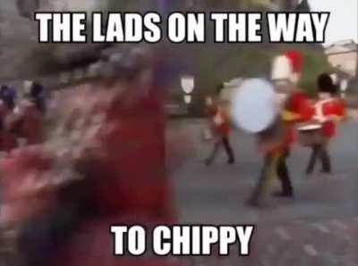 🇬🇧💂🏻&zwj;♂️💂🏻&zwj;♂️luv fish and chips me😋🍟🐟