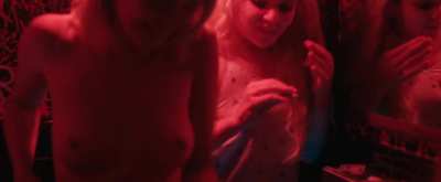 Annabelle Dexter-Jones in "White Girl (2016)"