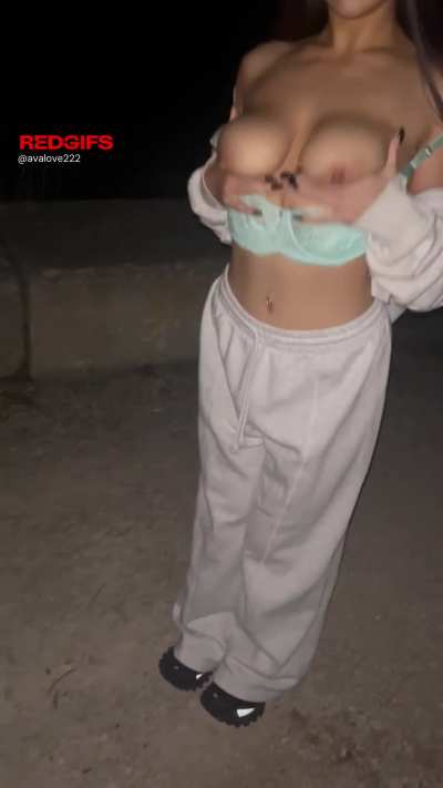 Outside showing off