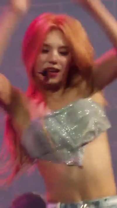 itzy - yeji