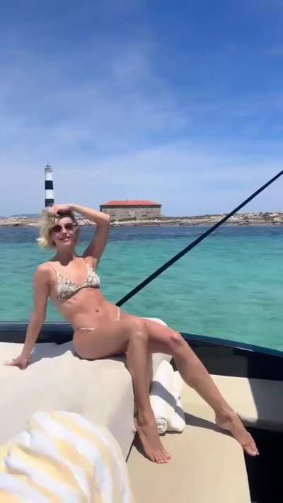 Julianne Hough