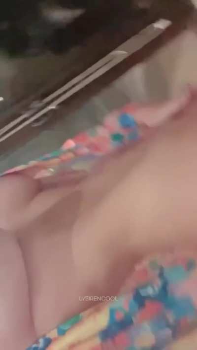 Hi guys! Yes, it&rsquo;s really me 💕 This is my very first GIF ever 🥰 feel free to give me a follow, comment and uvt so I can start sharing the reeeal good stuff 😈