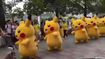 When one pikachu isn&rsquo;t enough