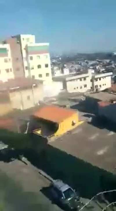 Insane takeoff from Carlos Prates, Brazil. An overweight EMB-721 Sertanejo and can barely climb after takeoff, presumably with 6 pax, full fuel, high DA and a new copilot as PF