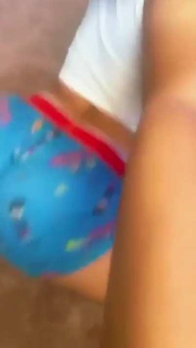 🍑😏