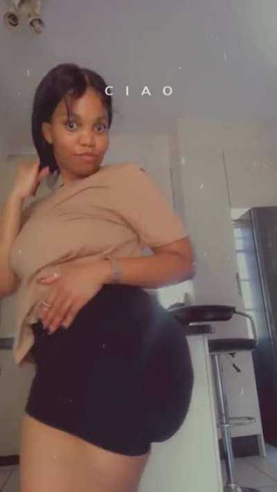 🍑🍑🇧🇼