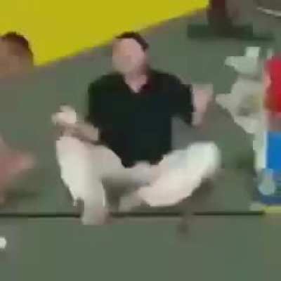 cursed_roach