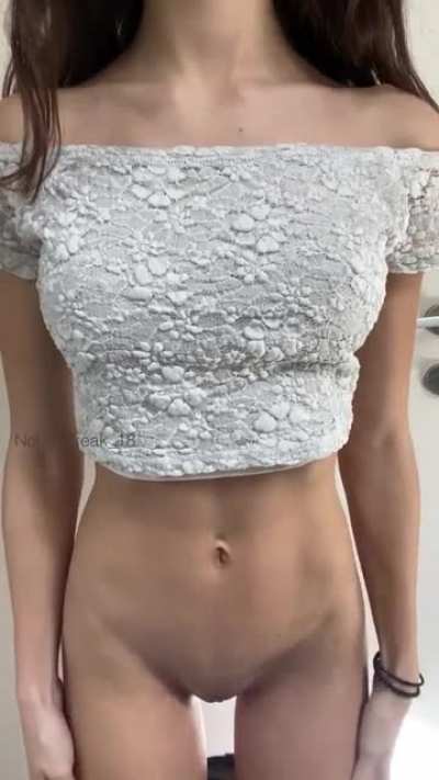 I&rsquo;m the perfect size to be your little fuckdoll (86lbs🙈)