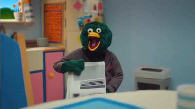 Duck commits fraud