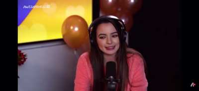 Roni&rsquo;s turn on : Gray sweatpants