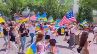INDEPENDENCE DAY PARADE IN DC &eth;&ordm;&eth;&cedil; Washington, DC had a strong Ukraine - American presence for July 4th!!