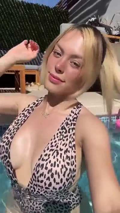 Pool... &hearts;️