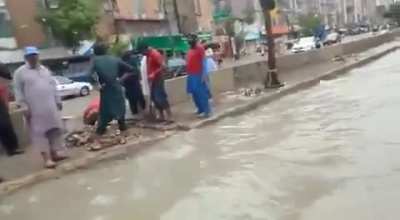 MQM rescues Karachi