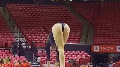 Michigan State&rsquo;s Tori Looms is next‼️ 💚🤍🤸&zwj;♀️