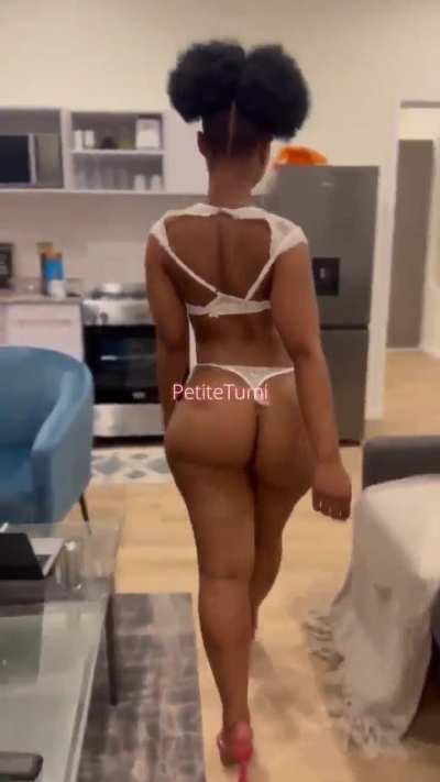 Tumi