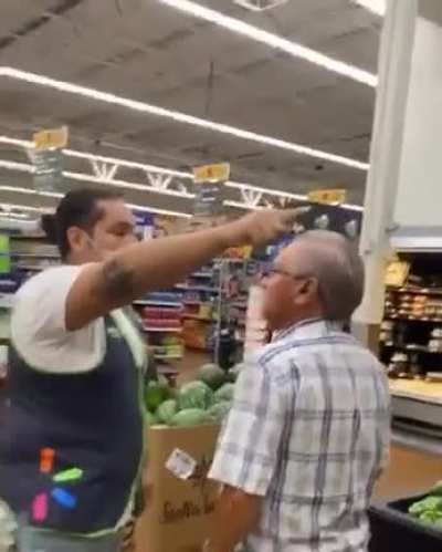 Dude thinks he&rsquo;s special and doesn&rsquo;t have to wear a mask on private property like everyone else.