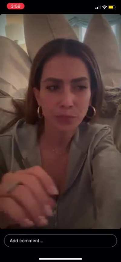 For those who only see a grey square: I present to you Hillary’s latest video - a lunatic’s take on bullying, in which she references fake breastfeeding, faked pregnancies, and offers to loan Alec Baldwin to anyone who wants him. Enjoy!
