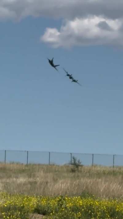 P-38 And F-22