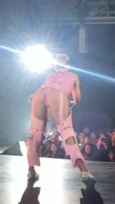 Katy Perry showing the goods