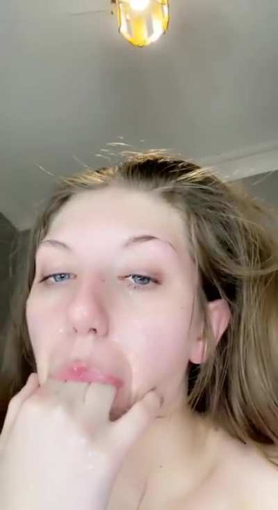 In case y&rsquo;all didn&rsquo;t believe I have a spit [f]etish- 18 [OC]