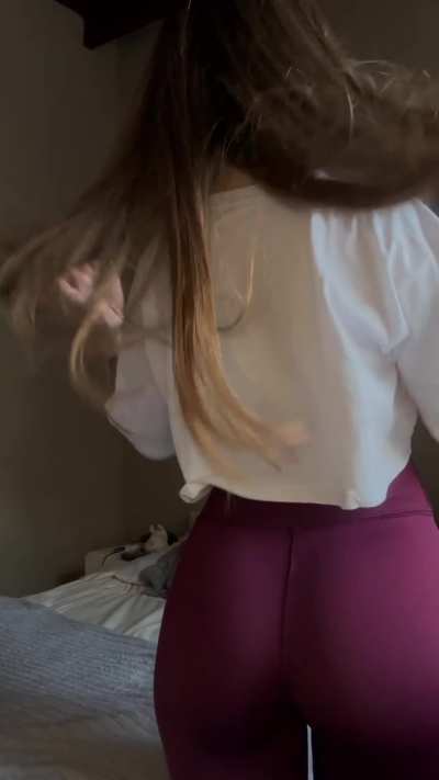 these big bum is still waiting for some spanking from you