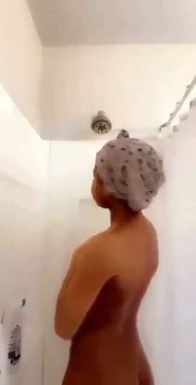 @lilhawa