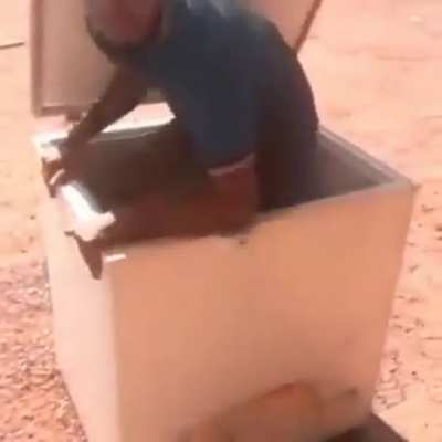 Chega na web é diz: