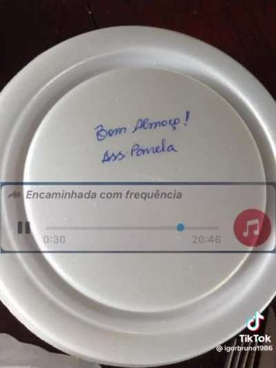 Assinado: Pamela