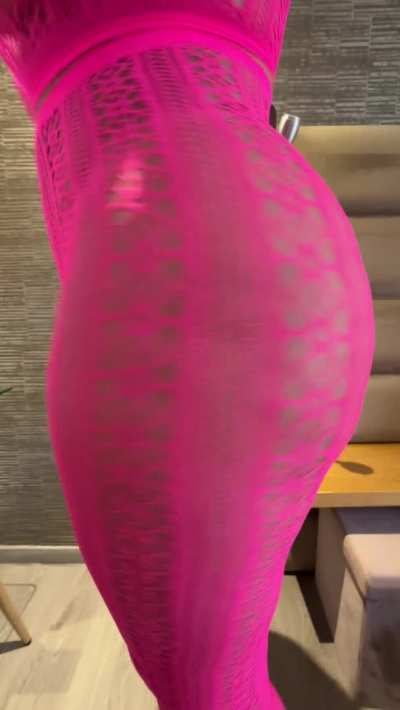 Say &ldquo;yes&rdquo; if you&rsquo;d jerk off to a 44yo &amp;amp; I&rsquo;ll send nudes