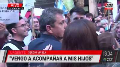 Nah... Llegó Massa a la marcha, esto es una joda