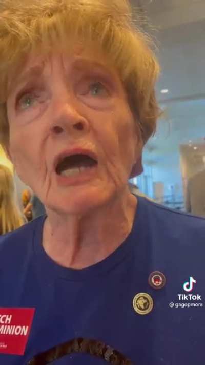 Racist bigoted lady says &ldquo;Muslim people aren&rsquo;t welcome&rdquo; at a GOP event