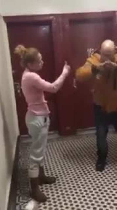 When deaf people fight