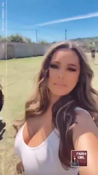 Kelly Brook