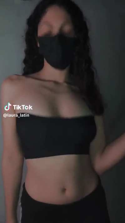 @laura_latin