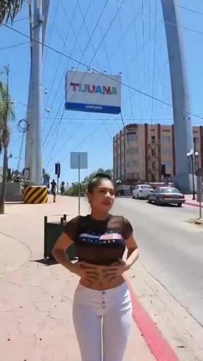 Titty Reveal