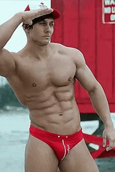 Lifeguard 📢 "Hot Bod" 🏊&zwj;♂️