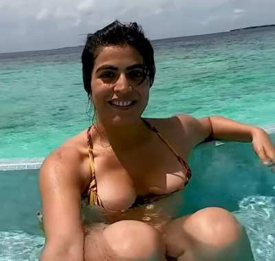 Shenaz Nip Slip🤤