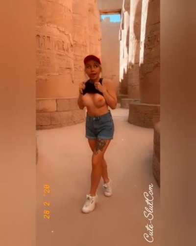 Public Tits Flashing in Luxor