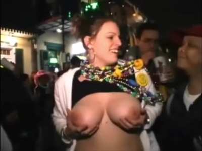 Painted or bare - she clearly doesn&rsquo;t care